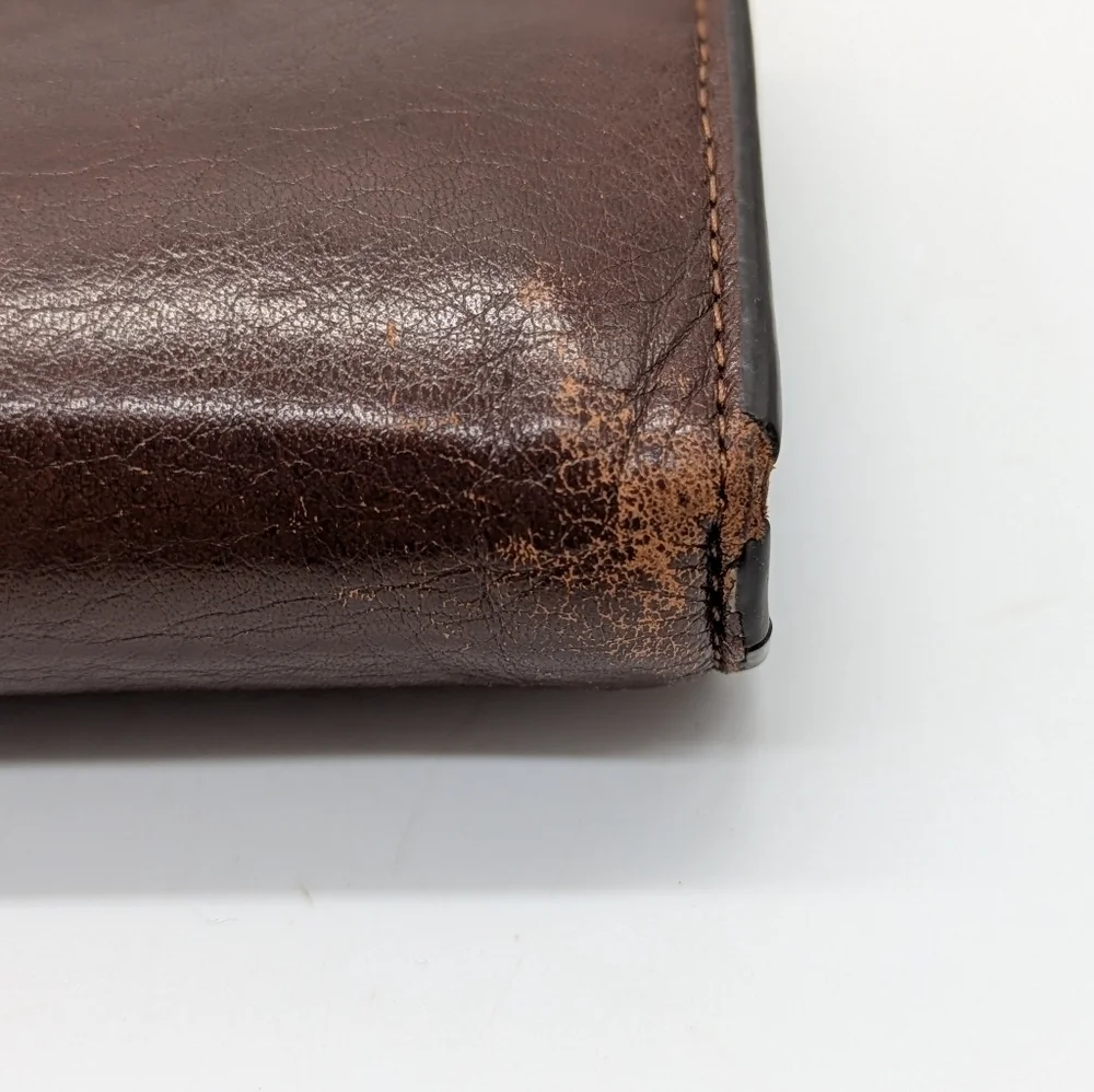 ✨3/$15 Travelambo brown leather wallet